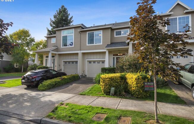 Fabulous Townhouse In Popular Arbor Roses Community Now Available For Lease!