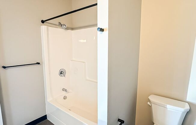 2 beds, 2 baths, 1,188 sqft, $1,725, Unit 120