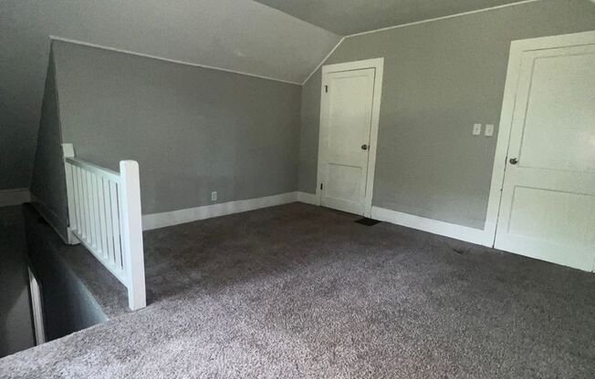 3 beds, 2 baths, $1,200