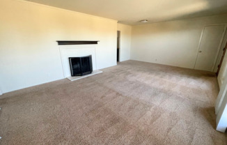 3 beds, 2 baths, $4,395