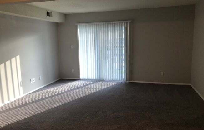 2 beds, 2 baths, 955 sqft, $1,149, Unit 5909B