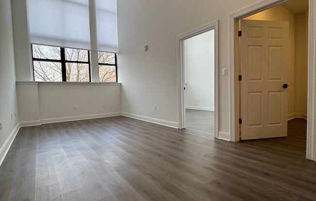 3 beds, 2 baths, 1,292 sqft, $1,840, Unit Unit 301 (Loft)