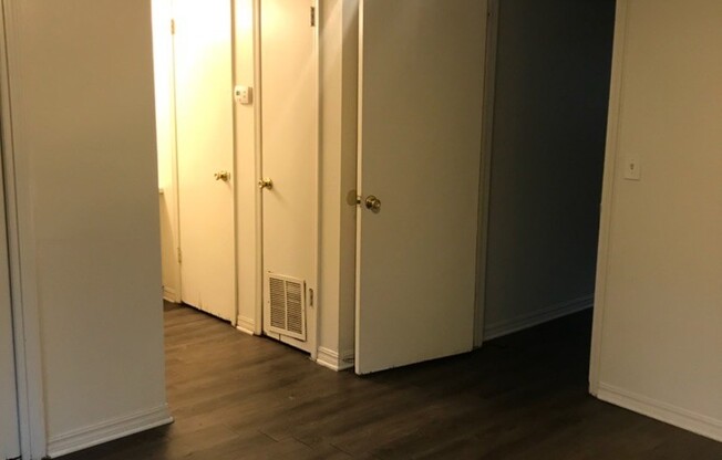 1 bed, 1 bath, 550 sqft, $775, Unit 23