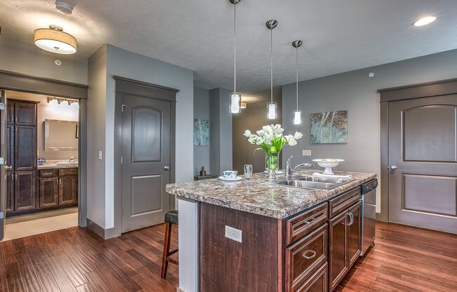 1 bed, 1 bath, 677 sqft, $1,445, Unit C - 1011 Unit 335 - A822 Corner Unit