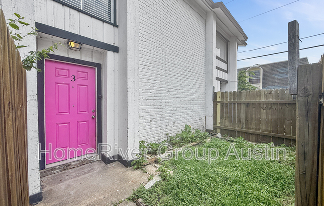 1911 Hearthstone Dr