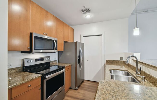 1 bed, 1 bath, $2,150, Unit #109