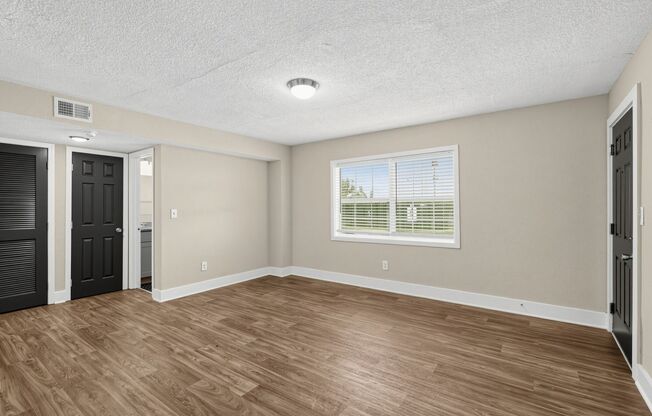 2 beds, 1 bath, 800 sqft, $1,230, Unit 1462-A7