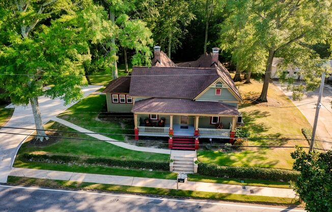 3 beds, 2 baths, $3,500