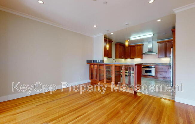 432 26 AVE