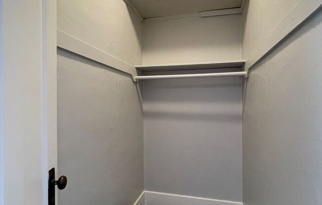 Studio, 1 bath, 404 sqft, $1,095, Unit 310