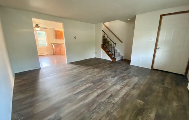 2 beds, 1 bath, 1,008 sqft, $1,095, Unit 2068