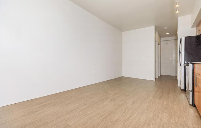SPACIOUS STUDIO FOR RENT