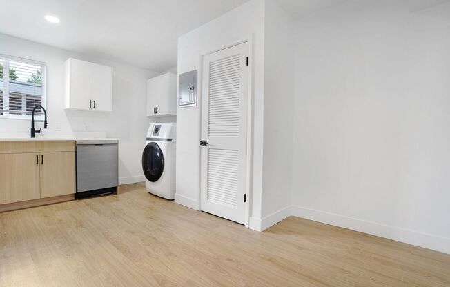 2 beds, 1 bath, 750 sqft, $1,595, Unit 1862-1