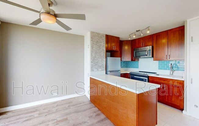 757 KINALAU PL