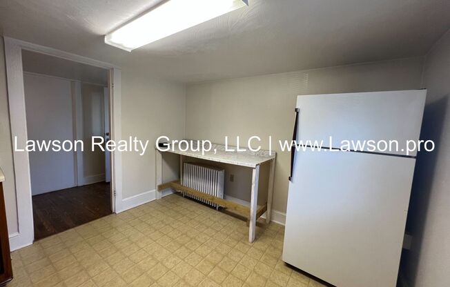 1 bed, 1 bath, 700 sqft, $825, Unit Walnut 422 - 4