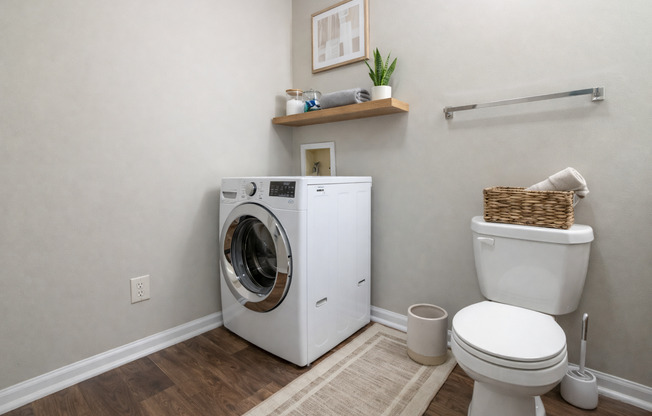 1 bed, 1.5 baths, 700 sqft, $1,200, Unit 1538-L