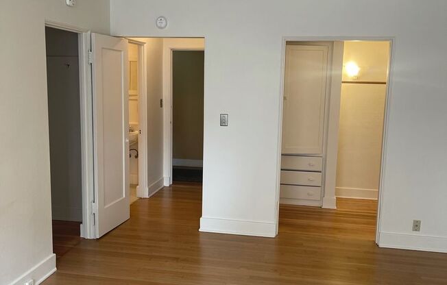 Studio, 1 bath, 600 sqft, $1,150, Unit 27