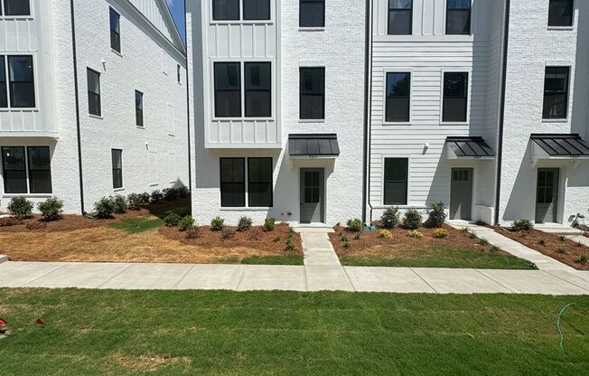 Beautiful New Construction, Three Story Townhouse in Prime Location
