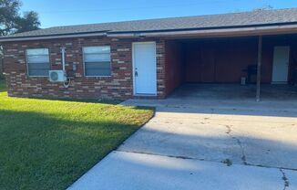 2 Bedroom 1 Bath Duplex in Lakeland for RENT!