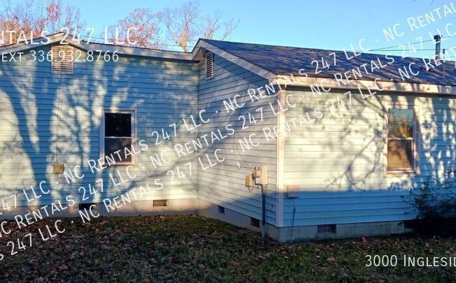 3000 INGLESIDE AVE