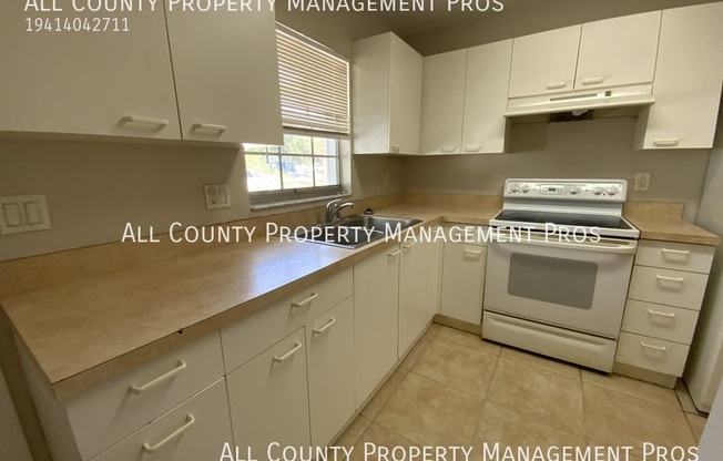 928 ROYAL PALM DR