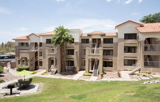 Exterior | Promontory