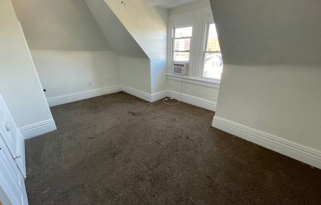 1 bed, 1 bath, $850