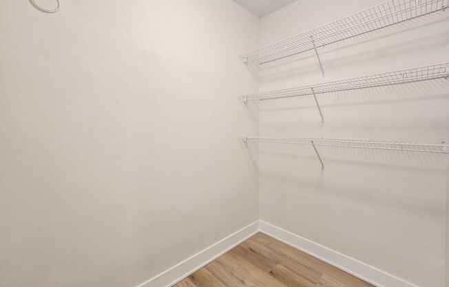 Studio, 1 bath, 455 sqft, $1,675, Unit 540-3I