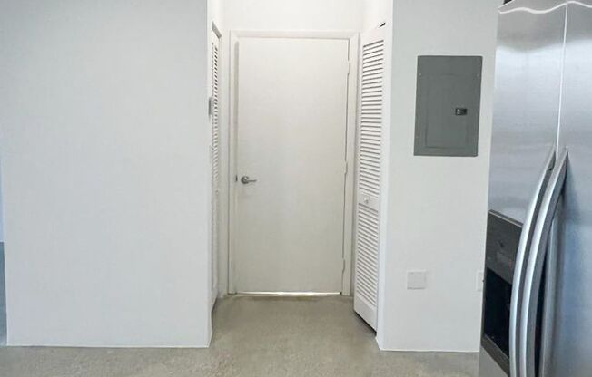 Studio, 1 bath, 962 sqft, $3,150, Unit Unit 605