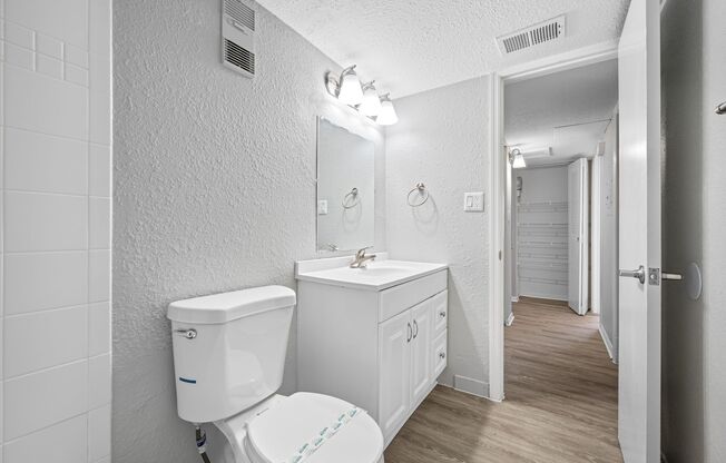 2 beds, 2 baths, 1,020 sqft, $1,695, Unit 101