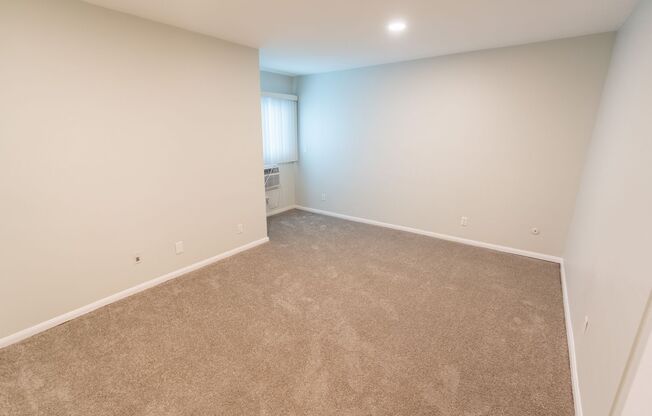 1 bed, 1 bath, 695 sqft, $1,898, Unit 306