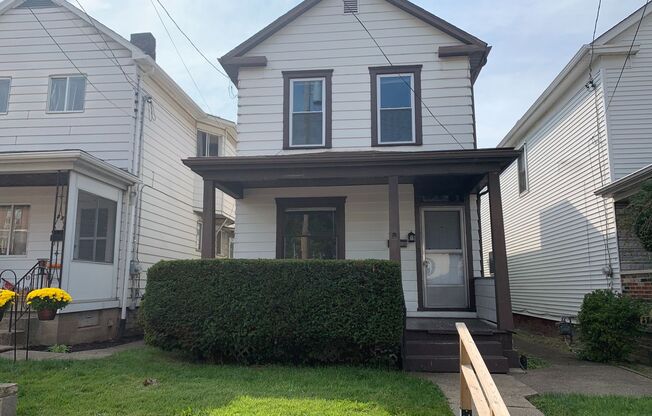 Ambridge - 4 Bedroom, 2 Bath House - Large Bedrooms