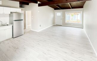 1 bed, 1 bath, 625 sqft, $1,200, Unit 09