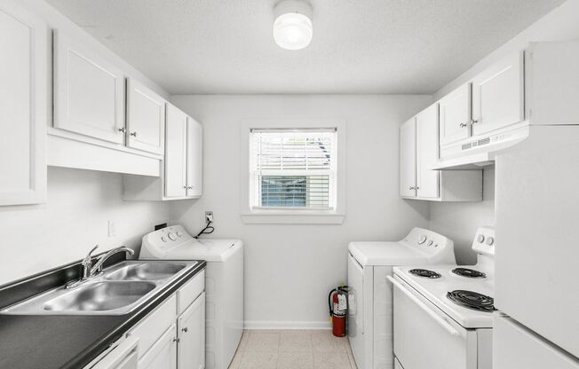 2 beds, 1 bath, 714 sqft, $1,078, Unit 4124-2