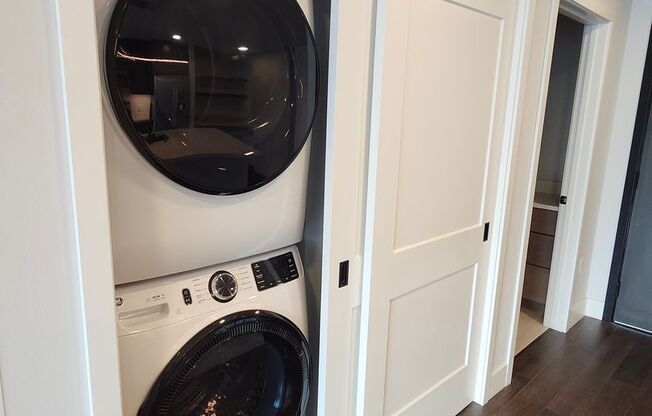 1 bed, 1 bath, 849 sqft, $2,485, Unit #421