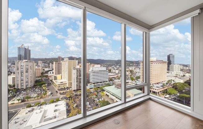 1 bed, 1 bath, 881 sqft, $4,800, Unit 1514