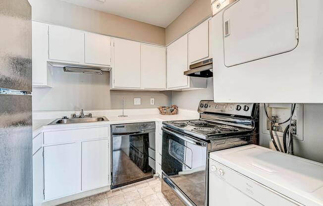 2 beds, 1 bath, 860 sqft, $1,154