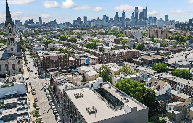 2 beds, 1 bath, 802 sqft, $1,795, Unit Unit 7