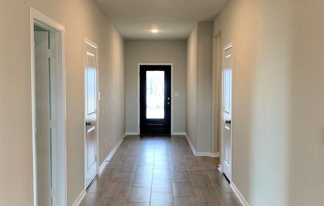 Large Single Level 4-bedroom in Oak Creek - Leander ISD