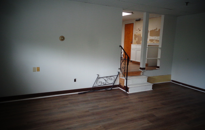 43 WHITE ST