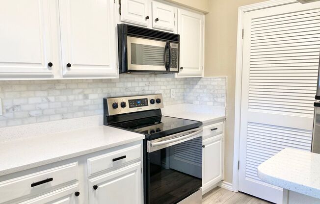 2 beds, 1 bath, $1,495