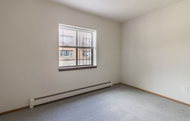 1 bed, 1 bath, 550 sqft, $1,035, Unit 301