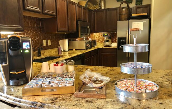 1 bed, 1 bath, 856 sqft, $1,170, Unit 0812