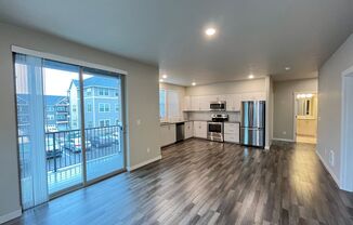 SW Beaverton 2 Bed 2 Bath Condo in River Terrace - Garage Parking+, Fitness Studio and More!