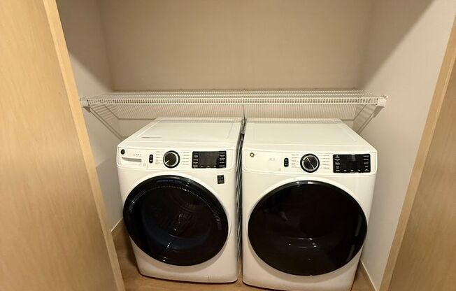 Studio, 1 bath, 551 sqft, $1,375, Unit #205