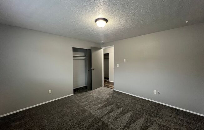 3 beds, 1 bath, 1,000 sqft, $1,750, Unit 7324