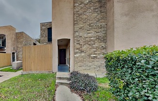 5618 BOCA RATON BLVD