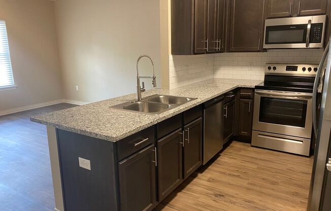 1 bed, 1 bath, 756 sqft, $1,150, Unit 229-$350 off First Full months rent*