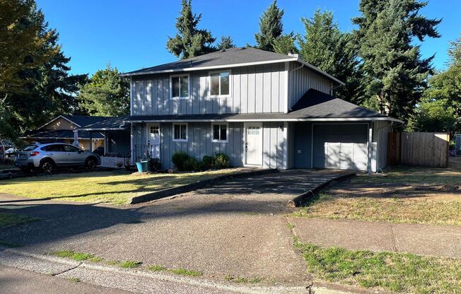 Price Reduced! Remodeled Unit with Large Backyard in Fantastic Location in Tualatin is a Must See!