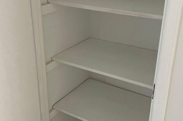 2 beds, 1 bath, $1,750, Unit G06